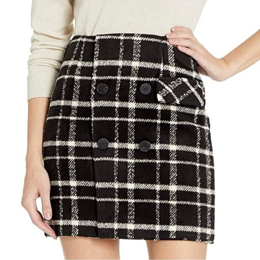 Romeo & Juliet Couture Black and White Mini Pencil Skirt